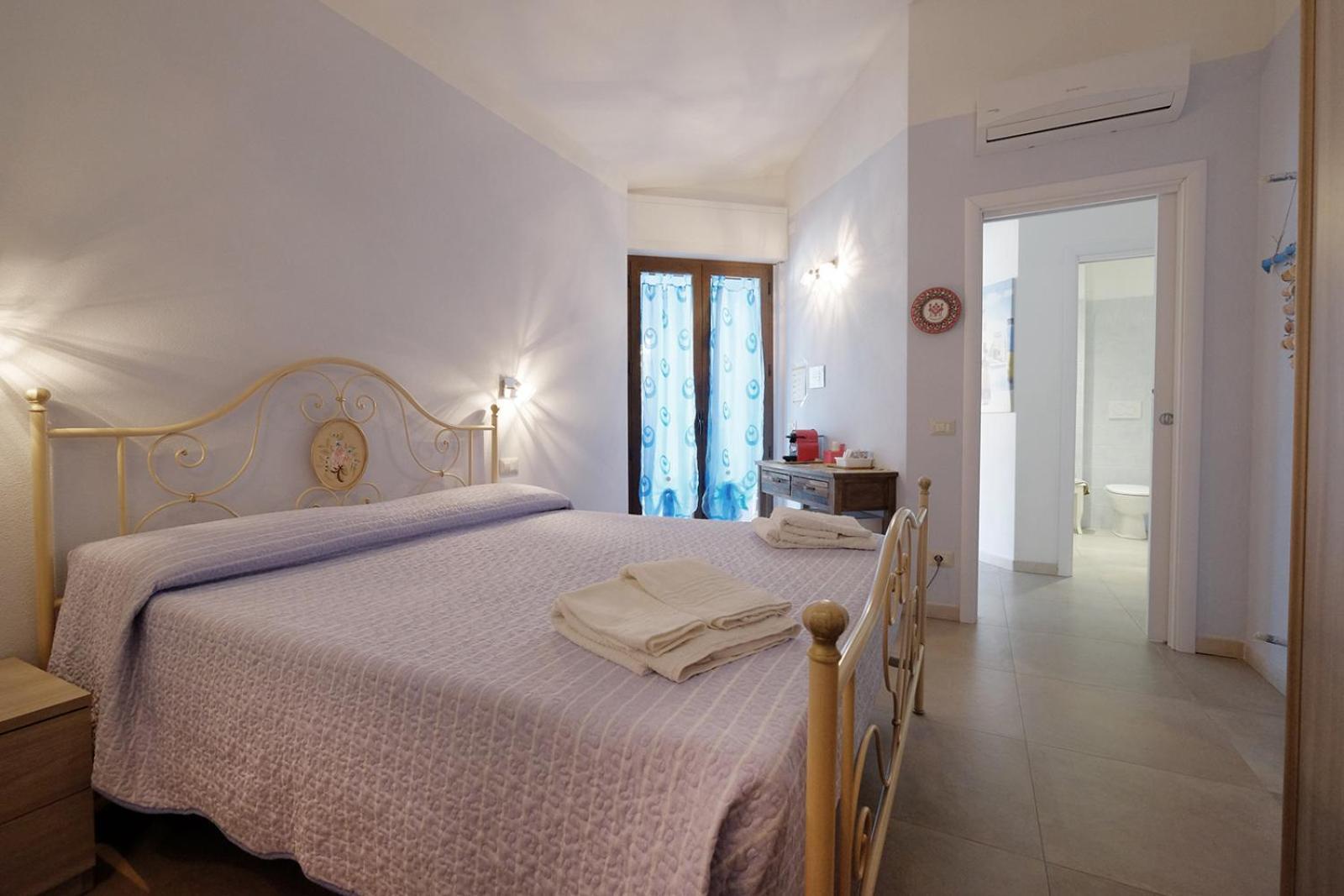 Casa Azzurra - Blue House Hotel Teulada Buitenkant foto